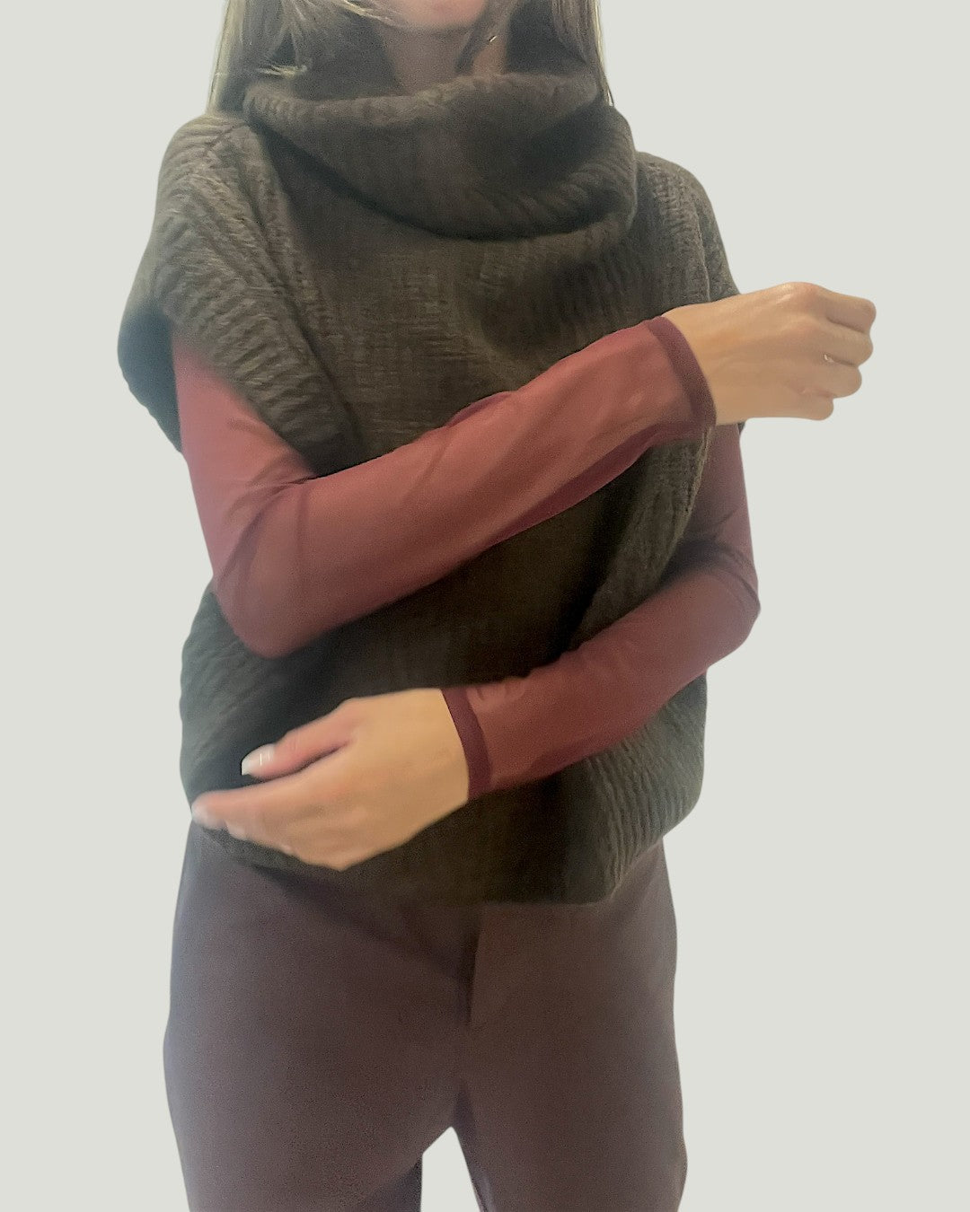 Mademoiselle Ambitious Doudou Pull, chocoladebruine trui in wol en mohair met extra volume en textuur – foto 3