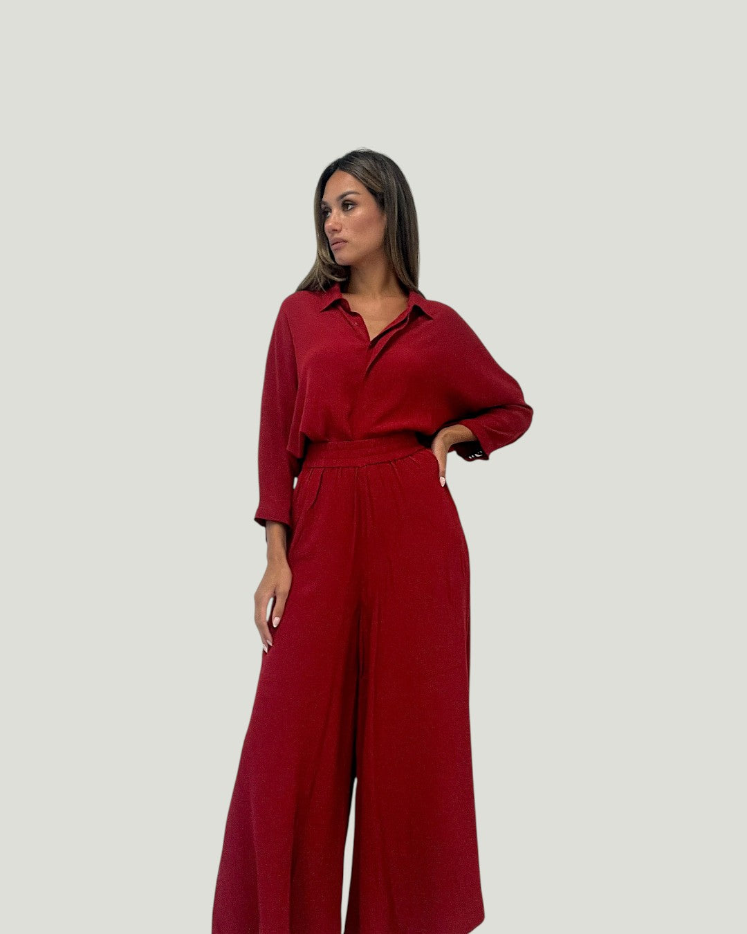 Mademoiselle Ambitious Berry Long Pant, lipstickrode broek met elastische taille en rechte wijde pijp – foto 8