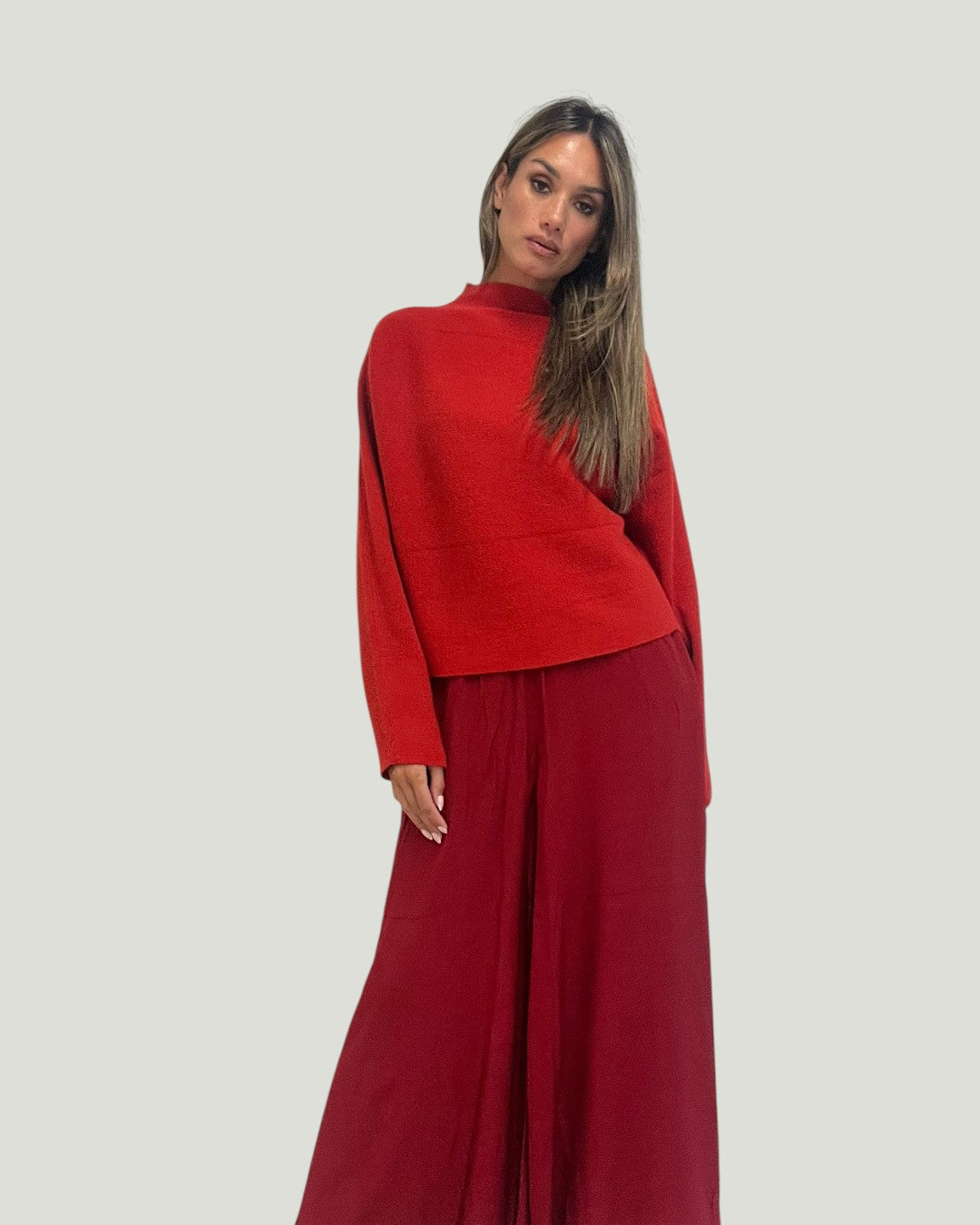 Mademoiselle Ambitious Beauty Pull, zachte angora trui met hoge hals in felrood of denimblauw