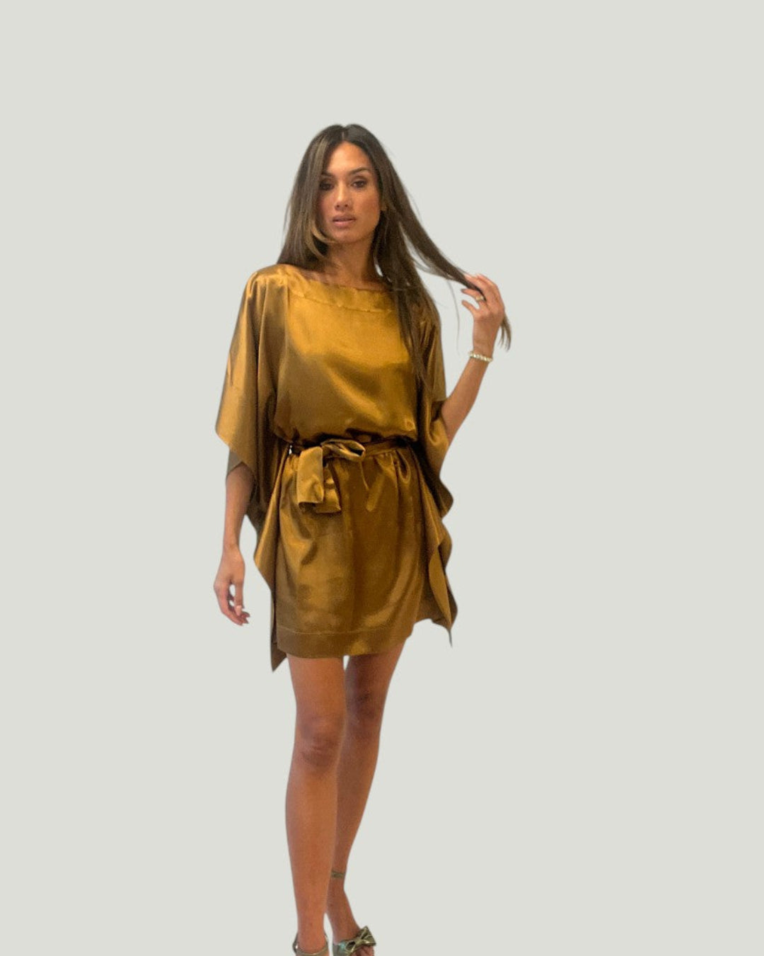 Mademoiselle Ambitious Cartney Short Dress met wijde mouwen en ceintuur – foto 4