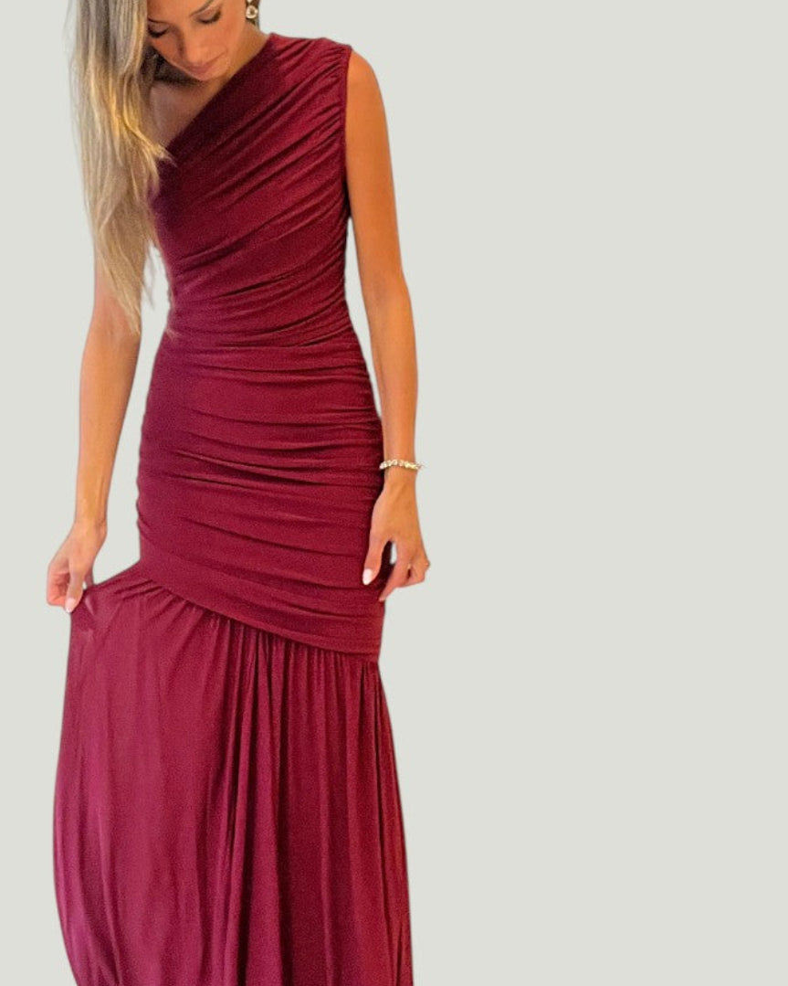 Mademoiselle Ambitious Florencea One Shoulder Gown in wijnrood – foto 7